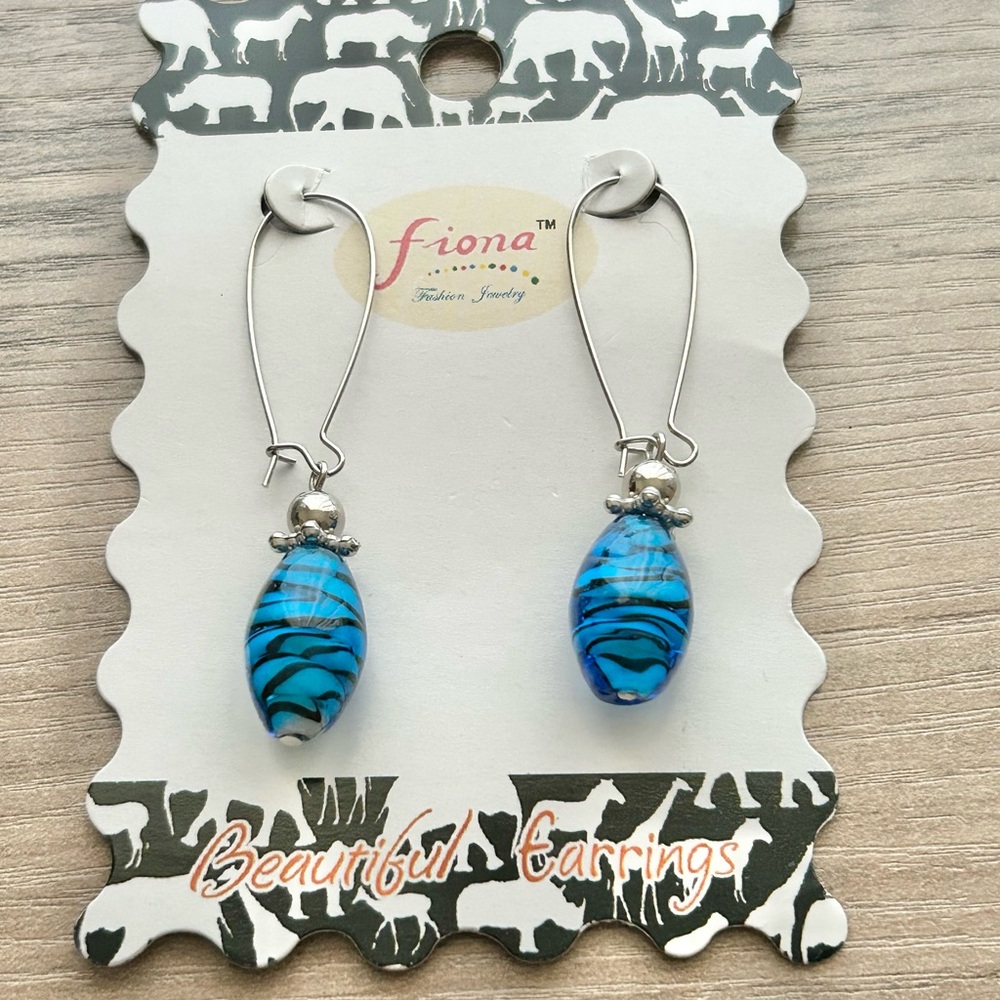 NWT Fiona Blue and Black  Zebra Print Glass Bead Dangle Earrings - Picture 3 of 4